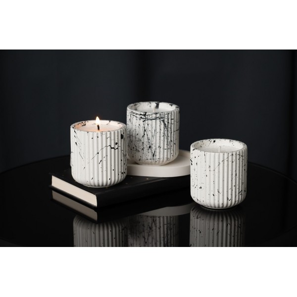 Ceramic plaster dotted candle "Divine"